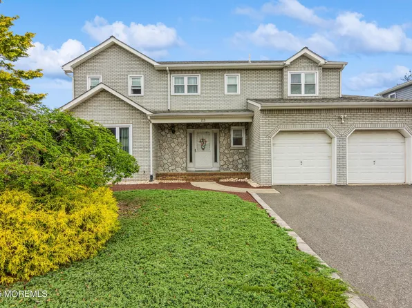 23 Highland Drive, Middlesex, NJ 08846
