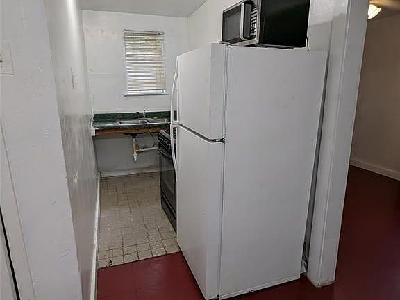4th image of 815 Quitman St
