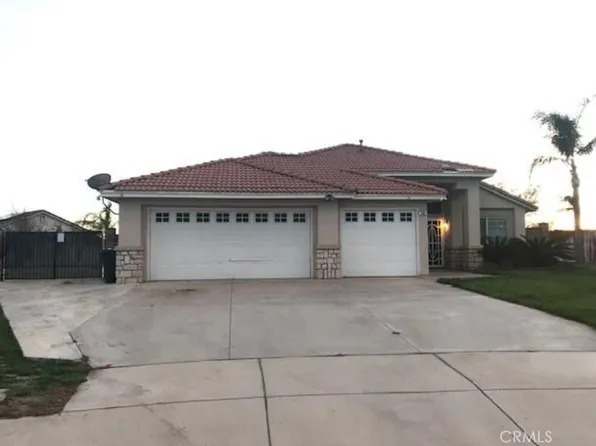 2885 W Calle Vista Dr, Rialto, CA 92377