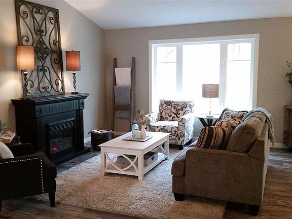 5th image of 113 Goldfinch Ct