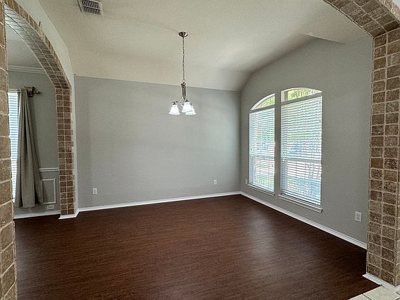 3rd image of 2125 Kiowa Ct