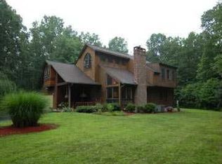 730 Beach Pond Rd, Voluntown, CT 06384