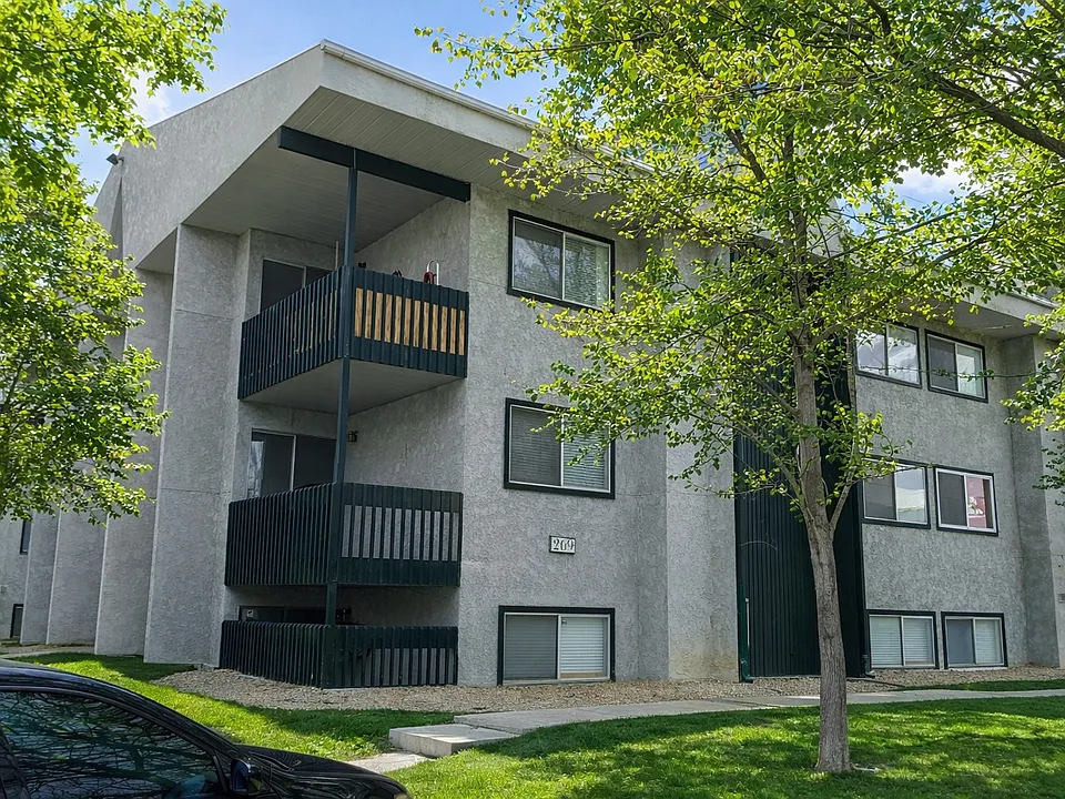269 E Hill Ave #4