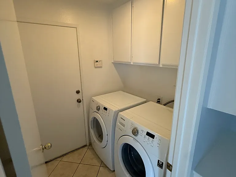 1427 Marigold St — Photo 19