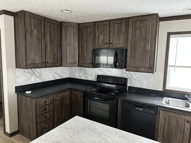 North Glen Village — Photo 9
