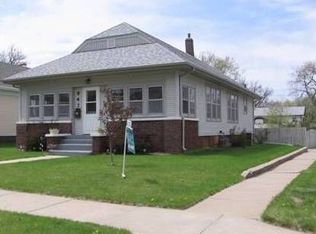 847 N Bellevue Ave, Hastings, NE 68901