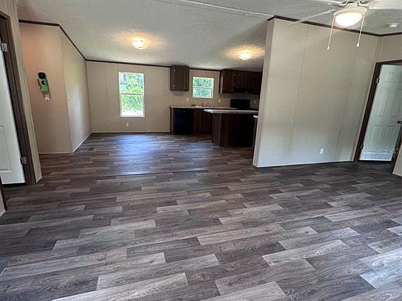 5th image of 11801 NW 20th St