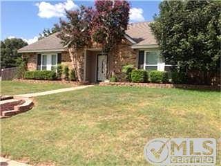 1st image of 929 Granite Ln