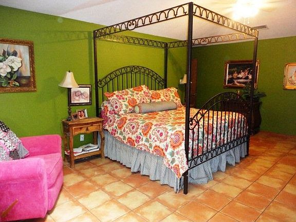 5th image of 6516 Fern Ave