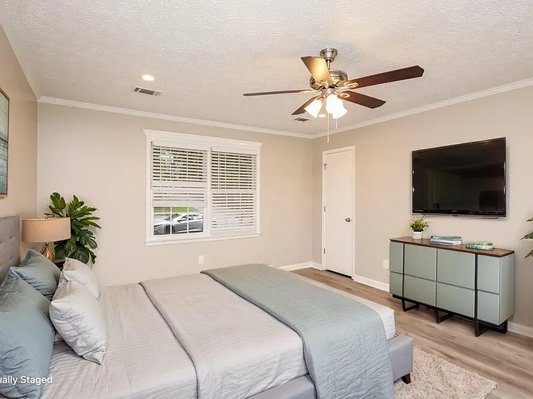 3881 Wintergreen Ct — Photo 12