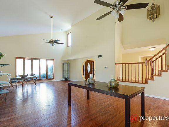 Living Room / Dining Room