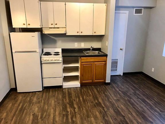 2nd image of 2209 Jones St #2C