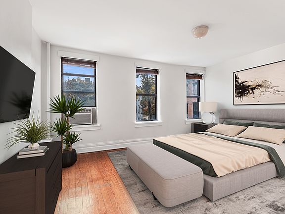 3rd image of 375 Bleecker St #3F