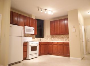 335 68th St APT 3R, Brooklyn, NY 11220