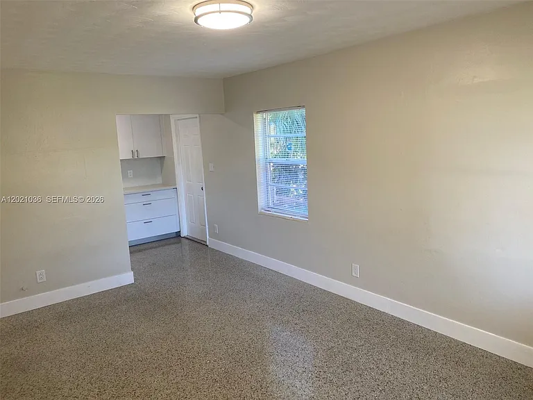 2325 N 25th Ave #2325 — Photo 17