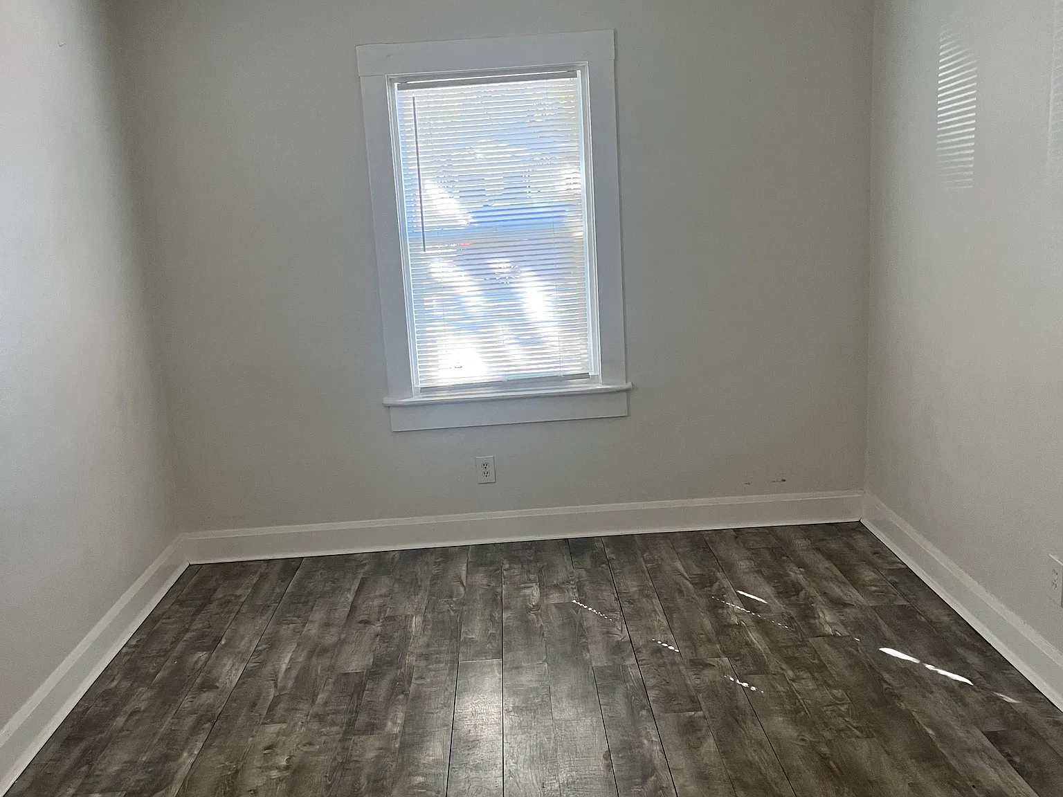 1 bed, 1116 sqft, $1,250 — Photo 2