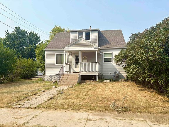 2nd image of 601 8th Ave NE