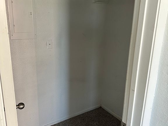 3rd image of 3009 W Sycamore Cir #3009
