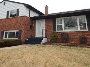 903 Elsie Dr, Melrose Park, IL 60160