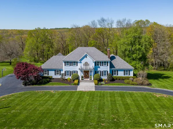 16 Farm Meadow Road, Newtown, CT 06470