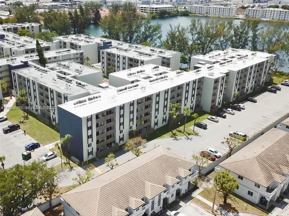 10090 NW 80th Ct APT 1401, Hialeah Gardens, FL 33016