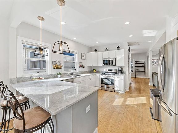 2nd image of 1347 W 59th St