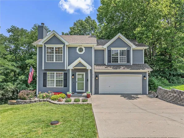 6719 N Wyandotte St, Gladstone, MO 64118