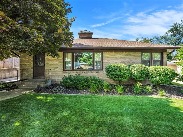 2022 Hamstead Rd NW, Grand Rapids, MI 49504
