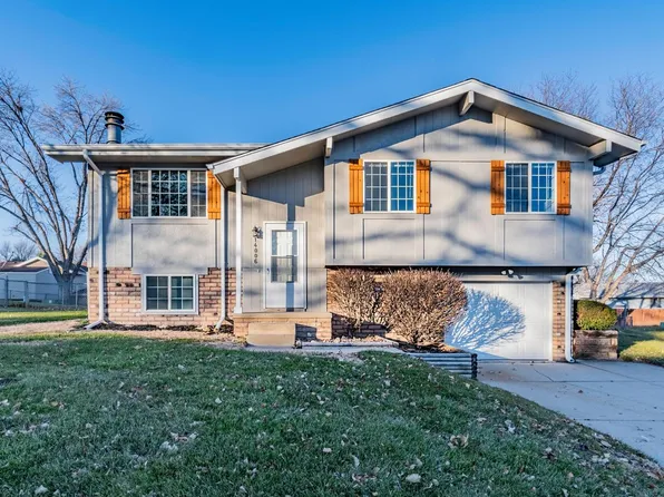14006 Lisa St, Omaha, NE 68138