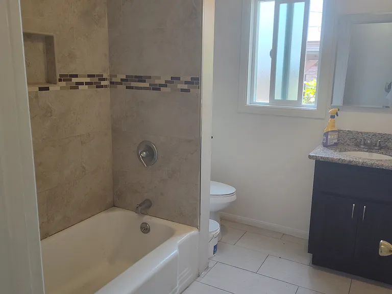 8122 Victoria Ave #B — Photo 5