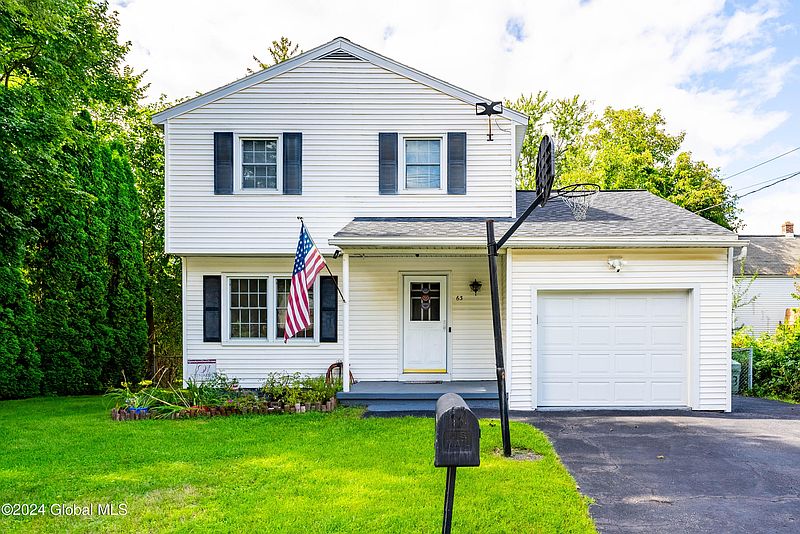 2nd image of 63 Hillcrest Avenue