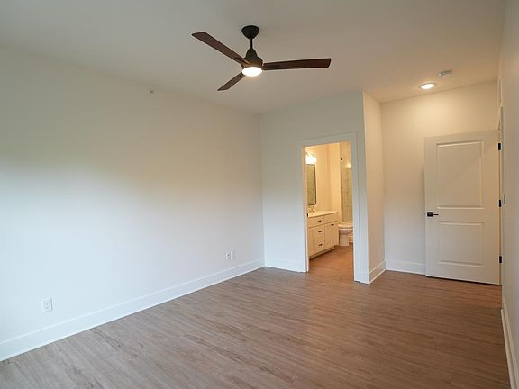 5th image of 3318 Mowbray Ln Unit 12