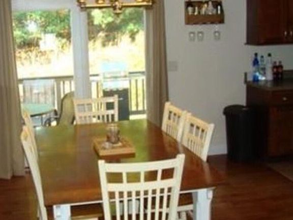 4th image of 74 Carrington Ln
