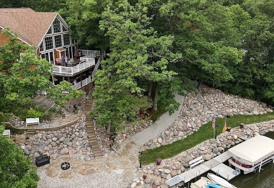 6894 Lake Panorama 