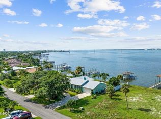 2076 S River Rd, Melbourne Beach, FL 32951