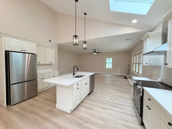 1 Antonellis Way, Onset, MA 02558
