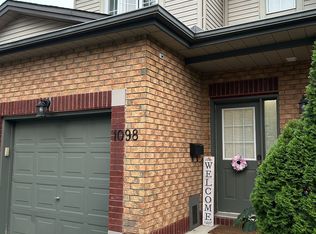 1098 Ballantyne Dr, Ottawa, ON K4A 4C6