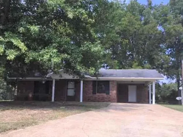 314 W Forrest St, Aberdeen, MS 39730