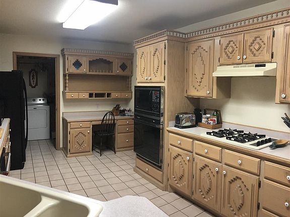 3rd image of 2495 Cherry Hills Dr