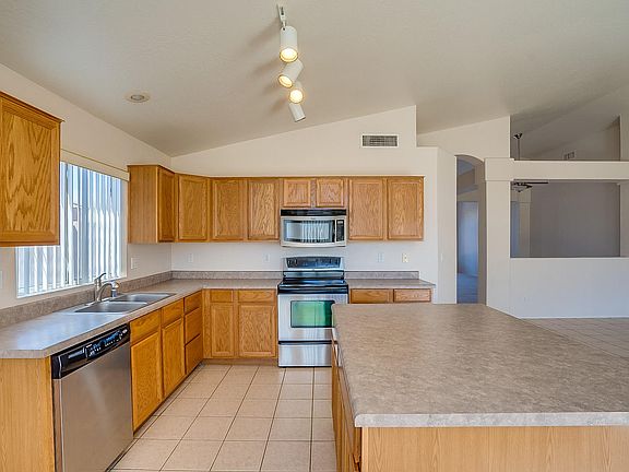 2nd image of 4301 E Cedarwood Ln