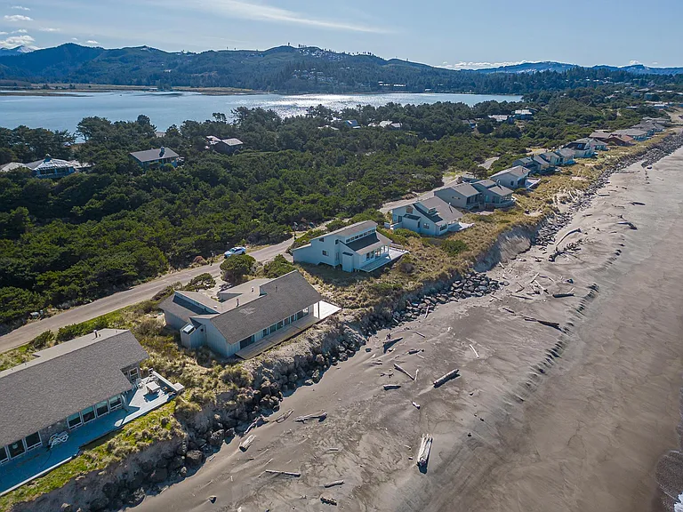 289 Salishan Dr — Photo 7