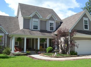 7097 Rosebay Dr, Neosho, MO 64850