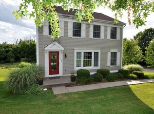 938 Bideford Dr, South Park, PA 15129