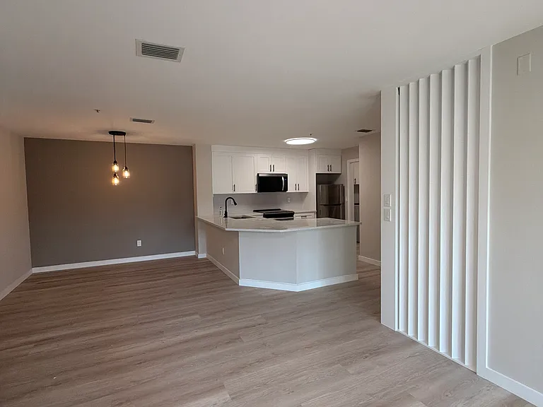 4002 Crockers Lake Blvd — Photo 13