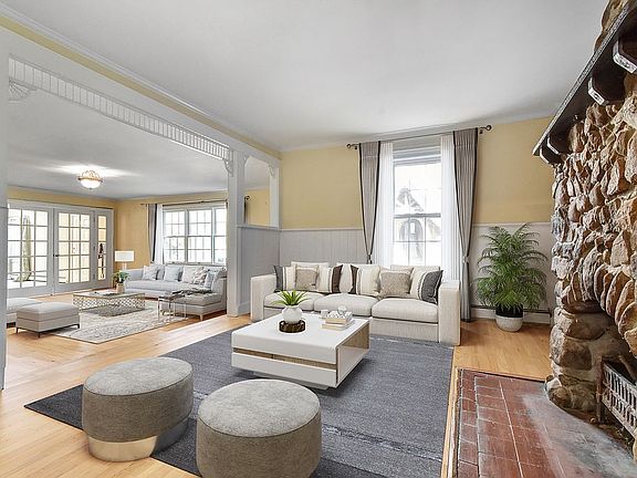 Virtually staged furniture