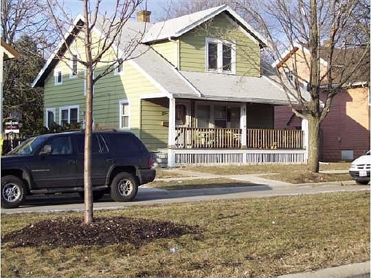 1st image of 814 22nd Ave