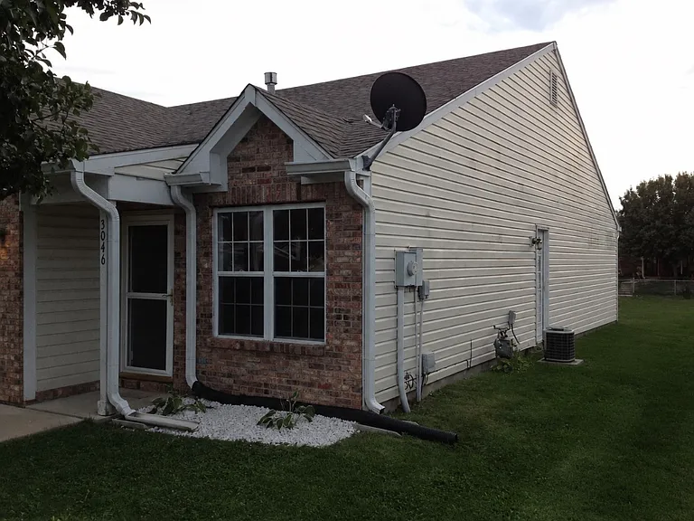 3046 Dowden Dr — Photo 1