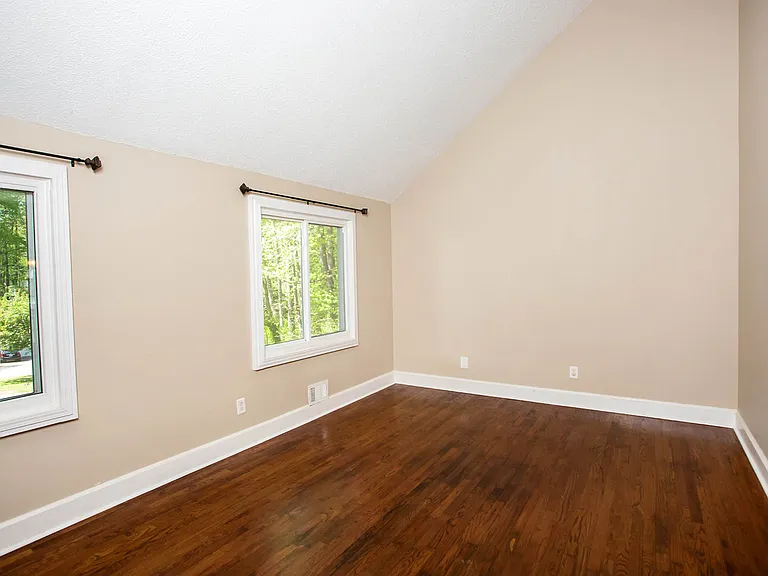 4641 Anastasia Ct SE — Photo 5