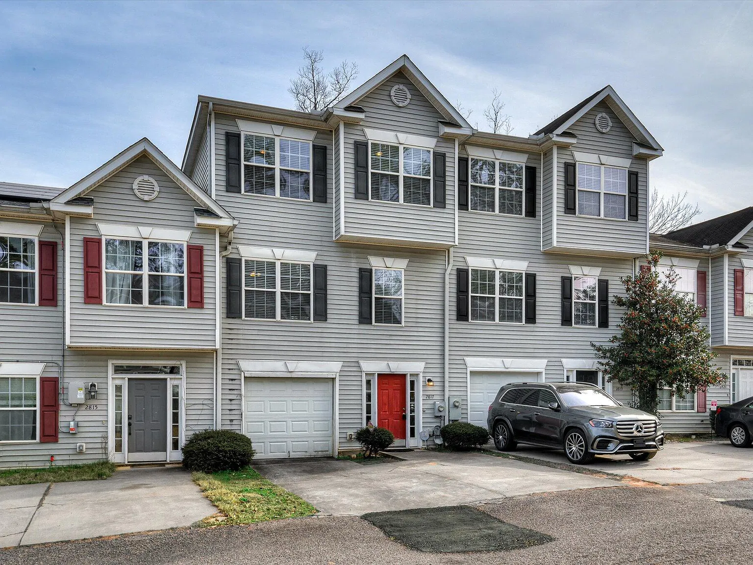 4 bed, 2.5 bath, 1942 sqft, $1,800 — Photo 3