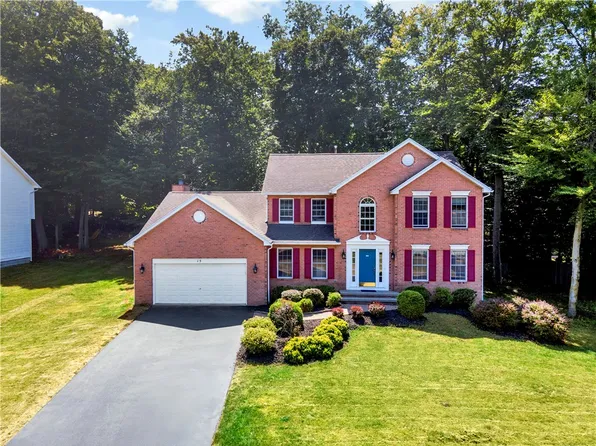 15 Langston Point, Pittsford, NY 14534